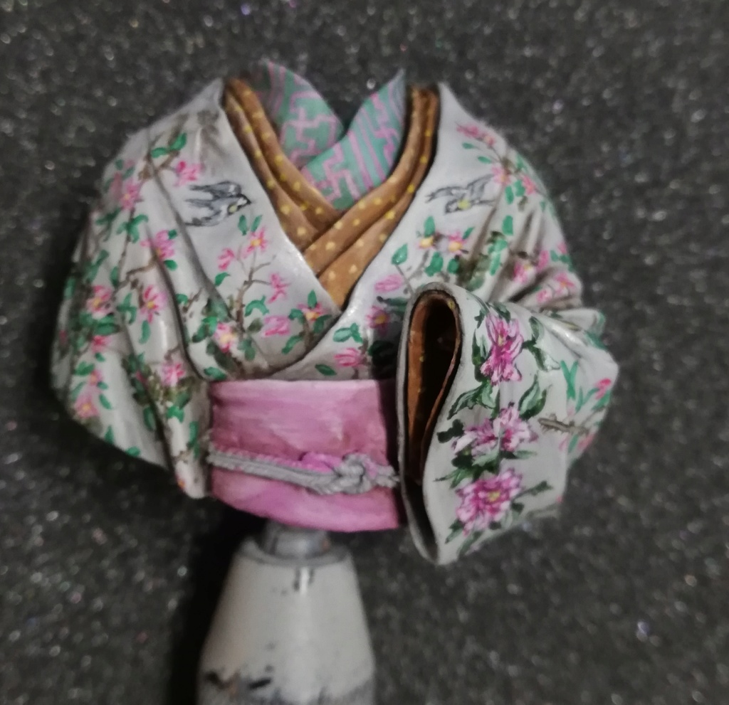 Buste de Geisha terminée - Dernières photos - Page 2 Geisha30