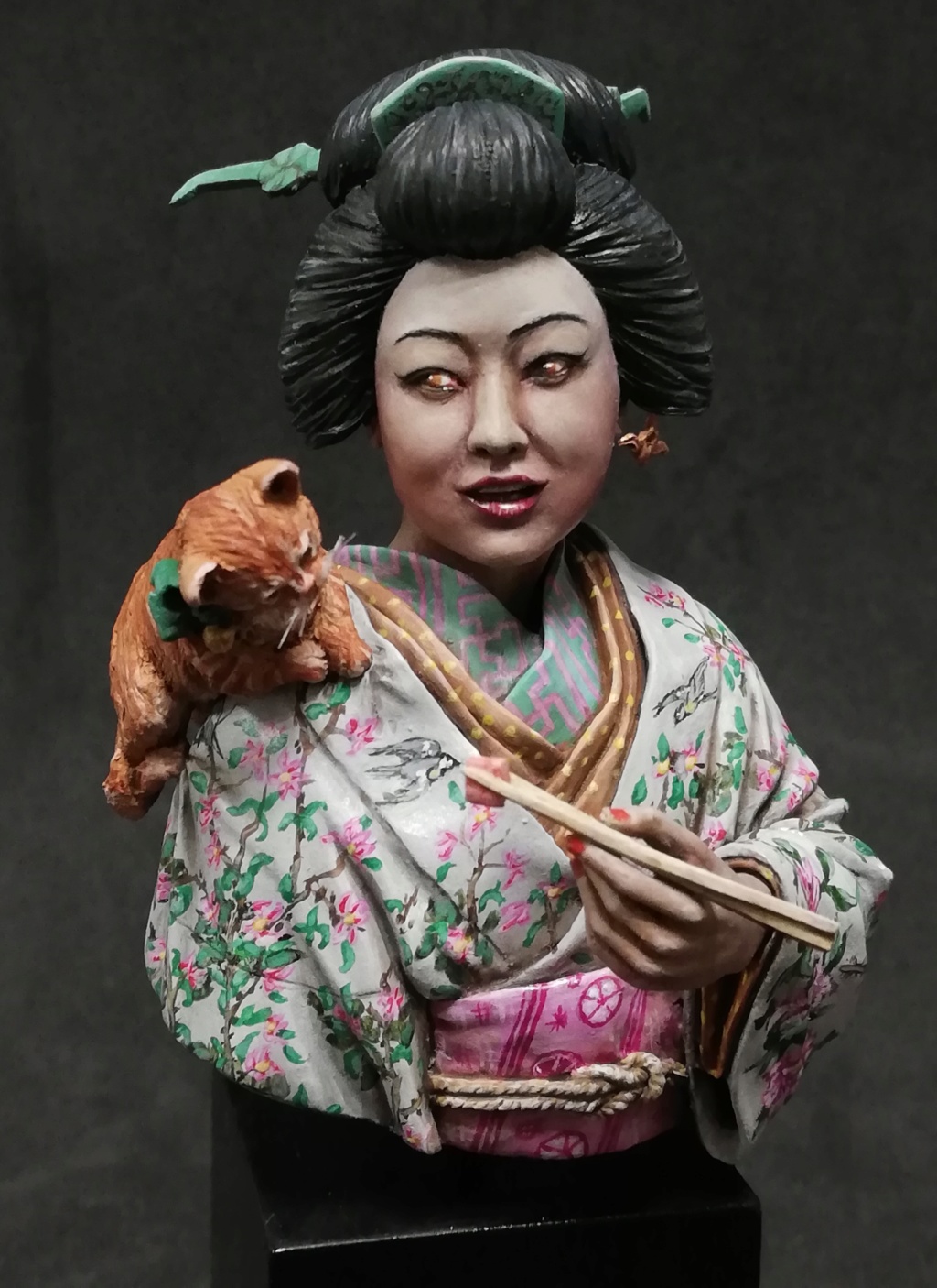 Buste de Geisha terminée - Dernières photos - Page 3 Geisha44