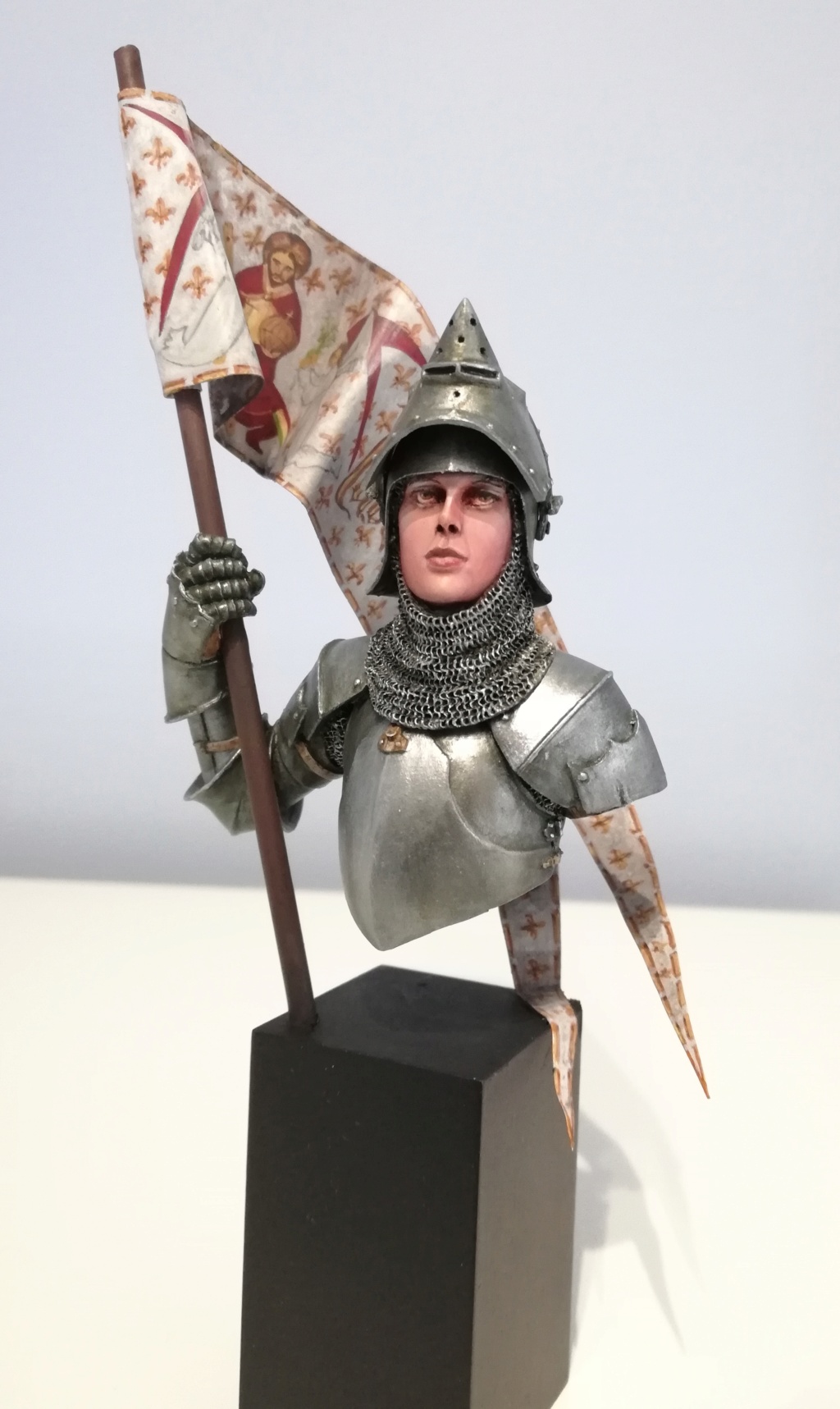 Jeanne d'Arc - retouches et nouvelles photos - Page 2 Jeanne38