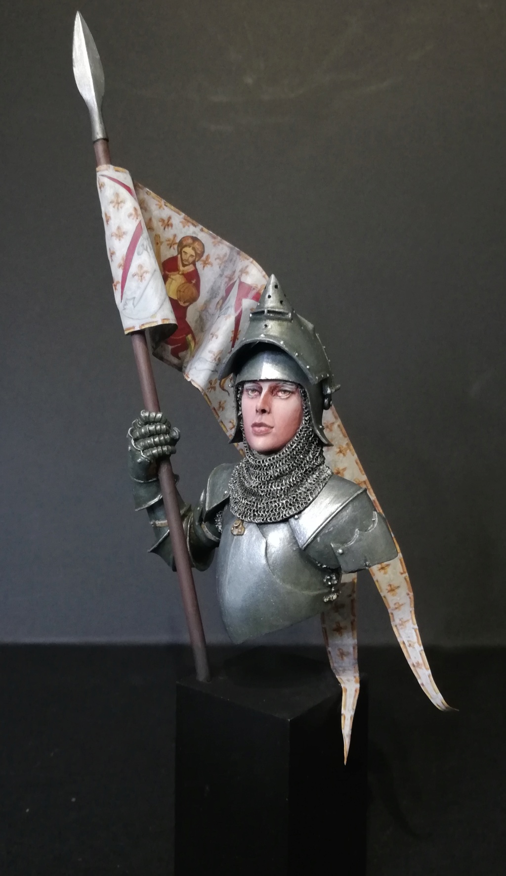 Jeanne d'Arc - retouches et nouvelles photos - Page 2 Jeanne42
