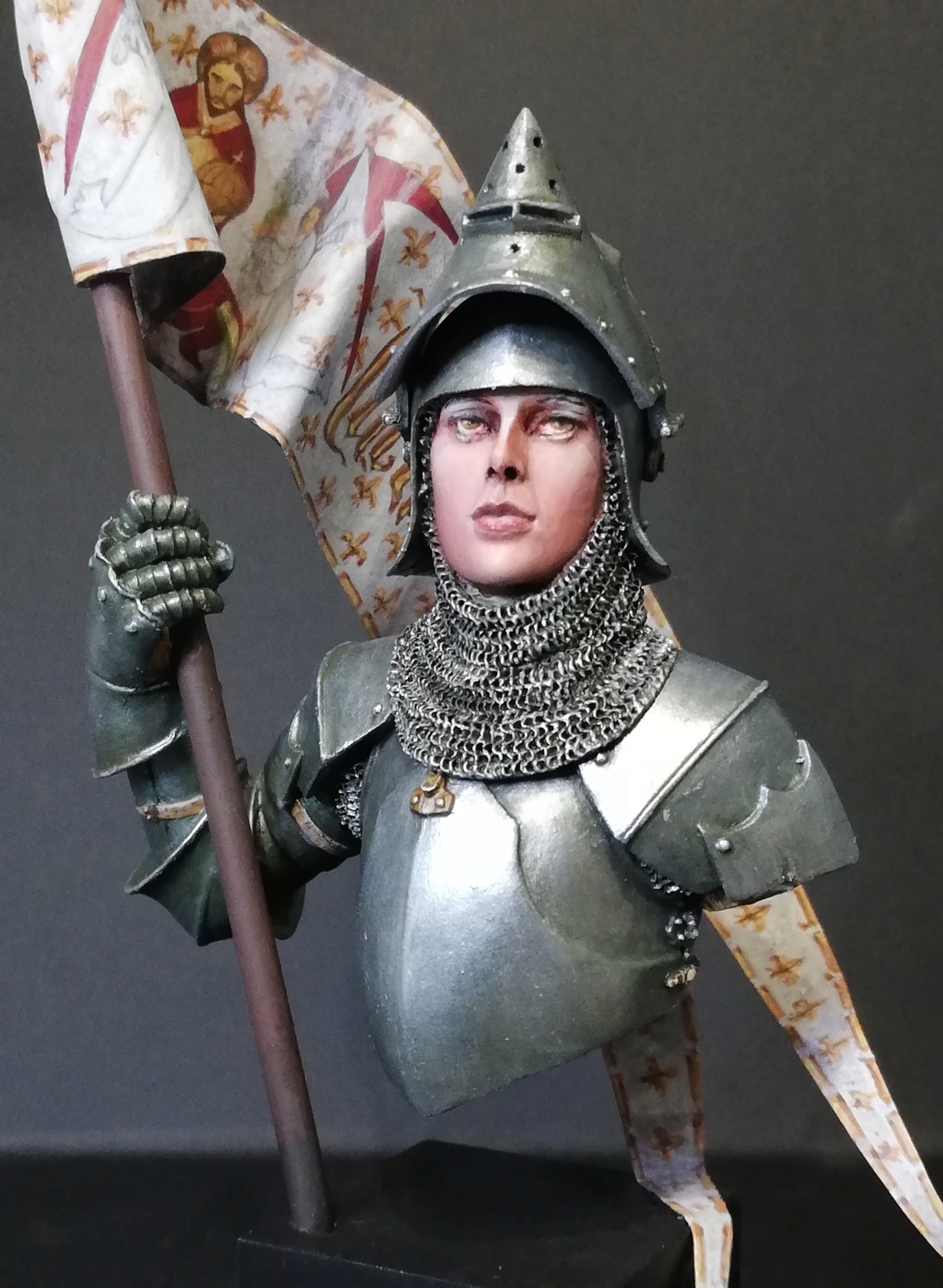 Jeanne d'Arc - retouches et nouvelles photos - Page 2 Jeanne43