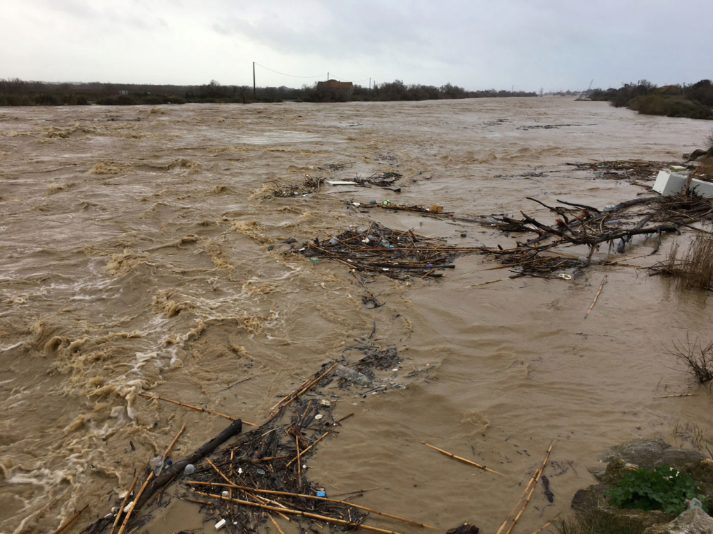 Un fleuve gonflé Aude-c11