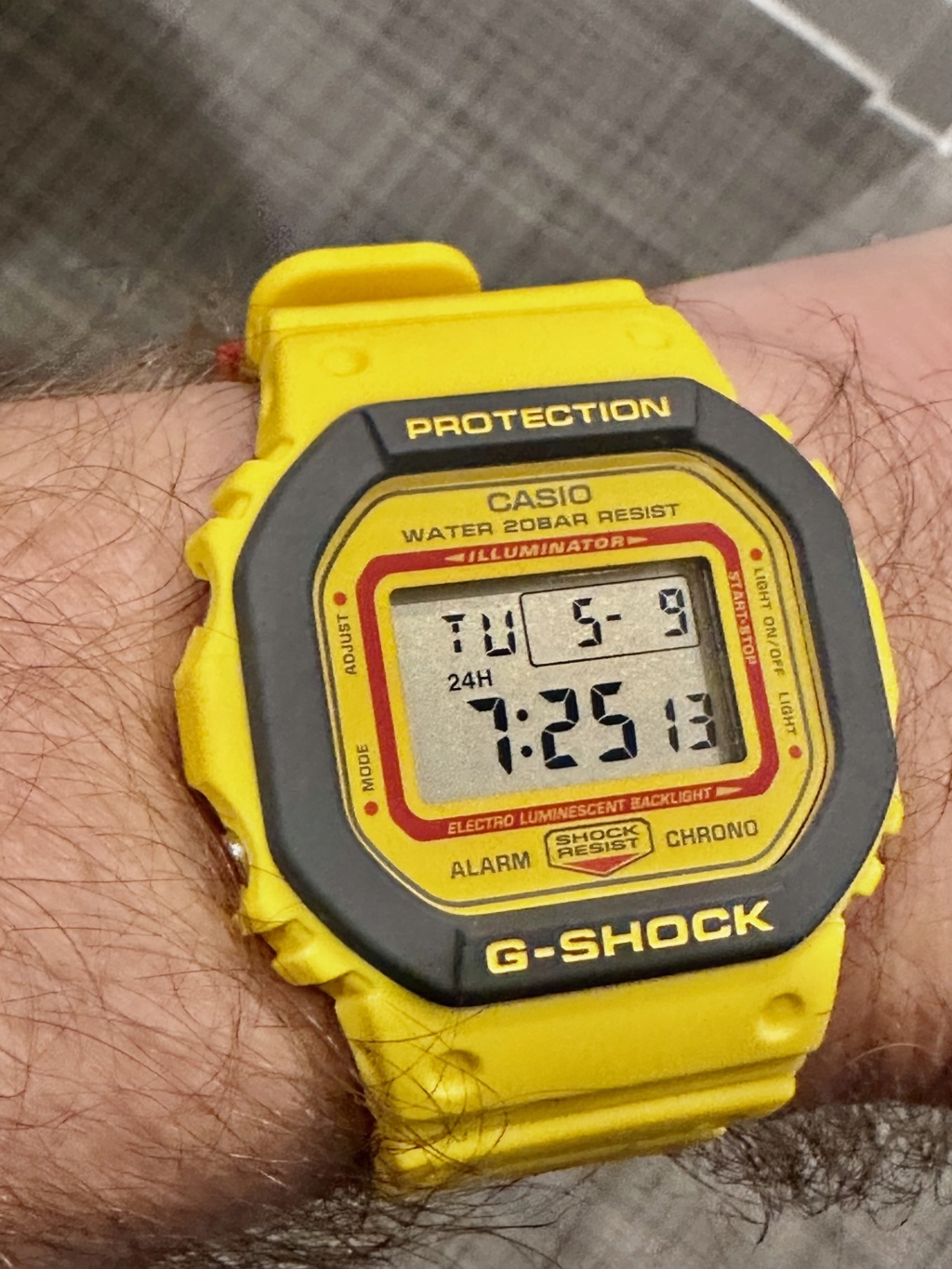 G-Shock B5000 Ltd Edition Carbon Img_5712