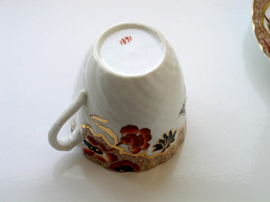Victorian Floral Printed Tea Cup & Saucer???? P1010021