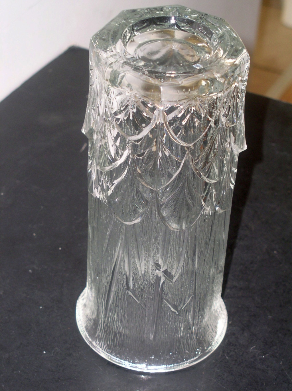 Heavy Ice Textured Flora flower vase P1010115