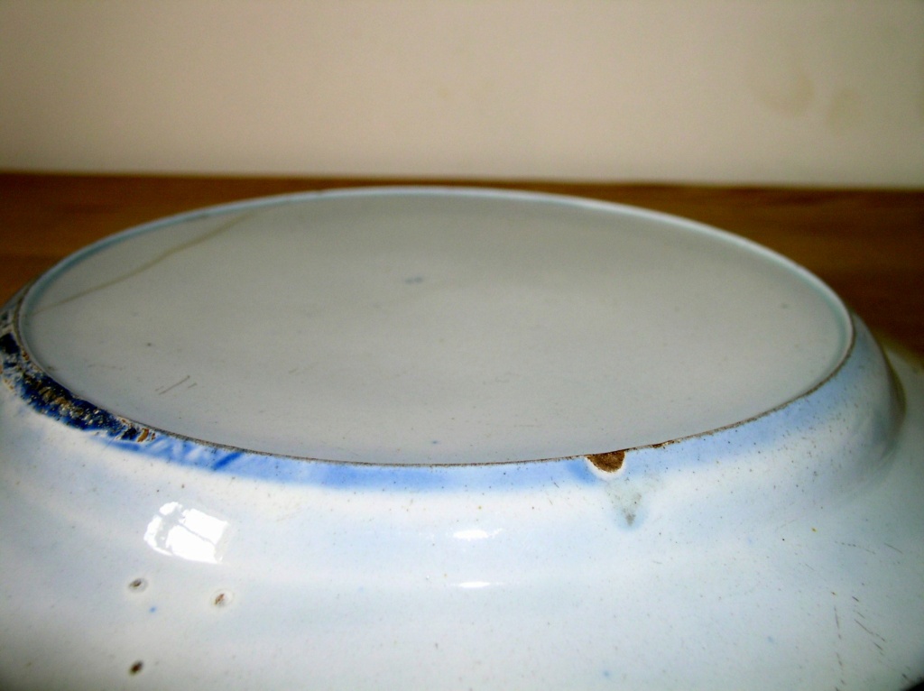 Willow Pattern Plate ??? Is this English or Another Please help!!! P1010263