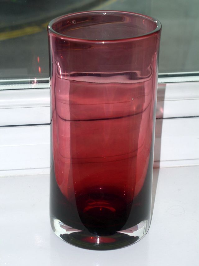 Large Somersso Cylinder Vase Dark Red/Clear Polished Pontil P1010346