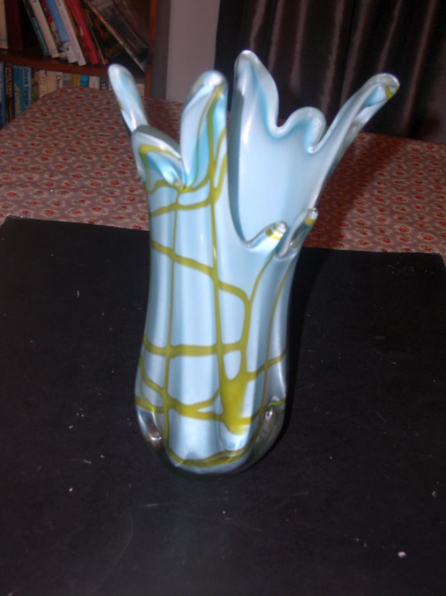 Large Multi Color Hot Worked Vase (Attribution help please) P1010615