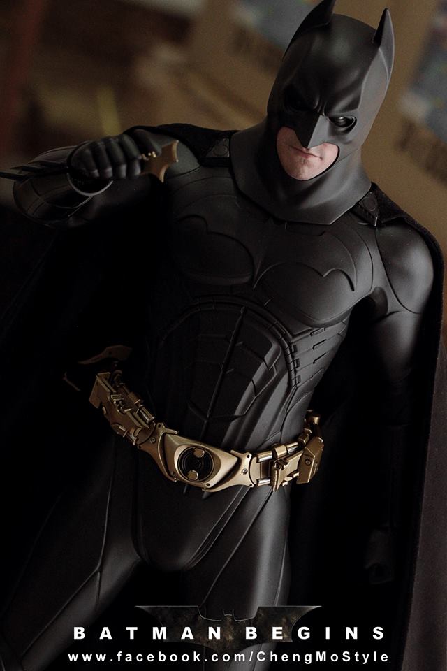 [Hot Toys] Batman Begins - Batman 1/4 36300510