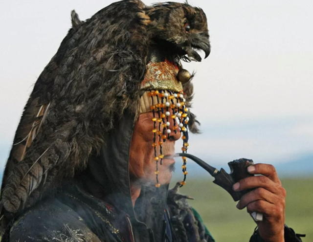 «Адыг ээрен» одно из крупнейших шаманских обществ в Туве Scre1597