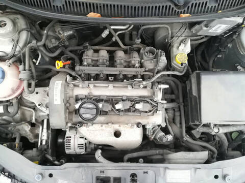 VW POLO 1.4 16S 75 ess an 2002 ] Voyants oranges EPC et MOTEUR - Boitier  PAPILLON (résolu)