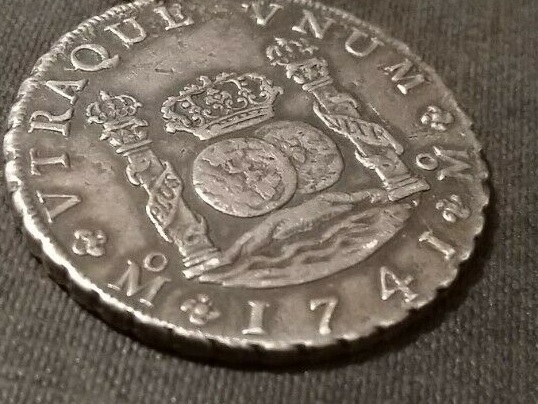 8 REALES COLUMNARIA 1741 AYUDA PARA AUTENTICIDAD  Moneda10