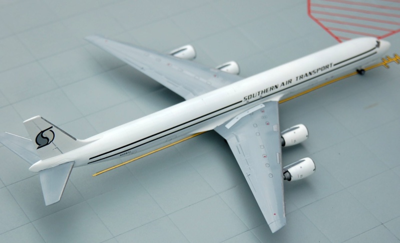 DC8-73 CIA Southern Air Transport minicraft 1/144 Adsc_438