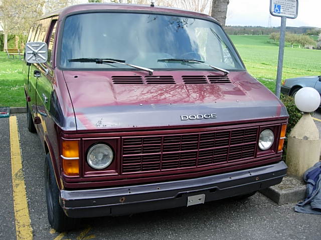 Dodge van 1980 111_0010