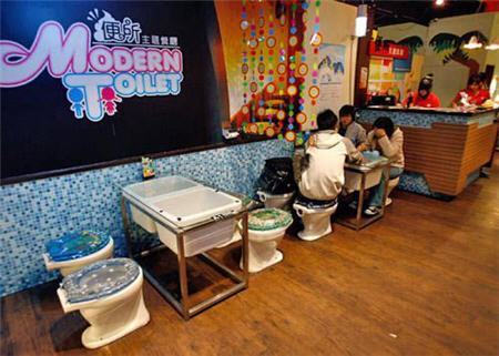 MOdern TOilet Restaurant 210
