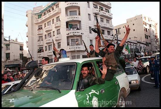 الحرس الجمهوري الجزائري : 229