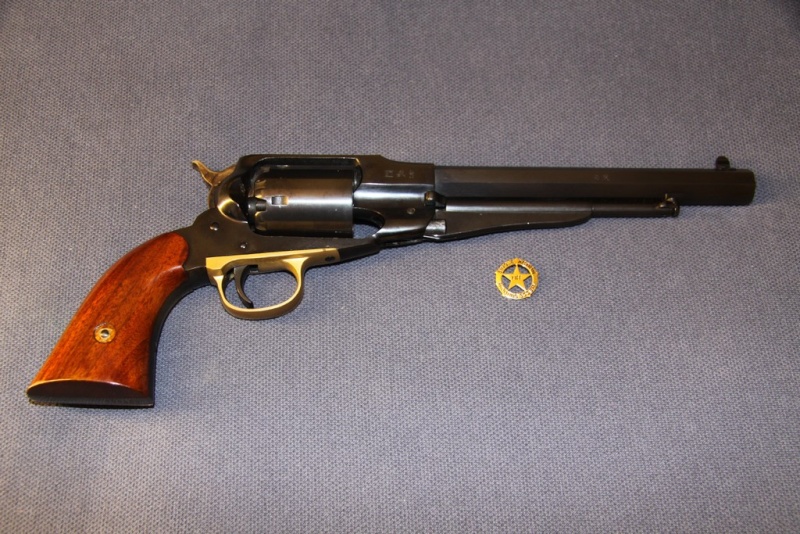 Il n'y avait pas que Colt: Remington 1858 Img_9325