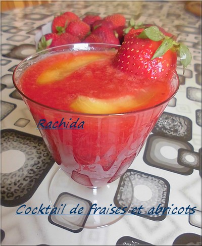 Jus de fraises et abricots Sans_340