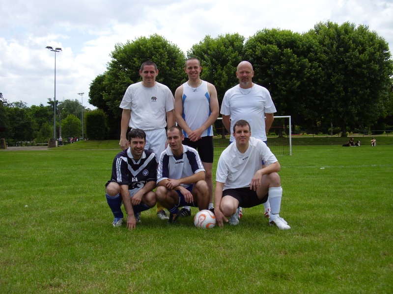 Tournoi de foot du 14 juin 2008 - Page 2 P5230060