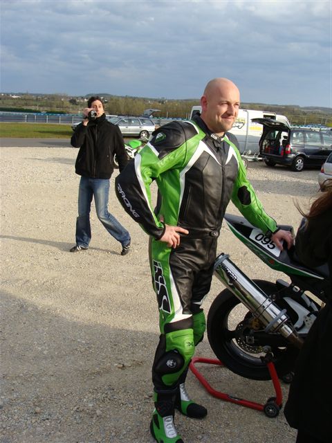 Magny cours le 30 mars 2008 Dsc01531