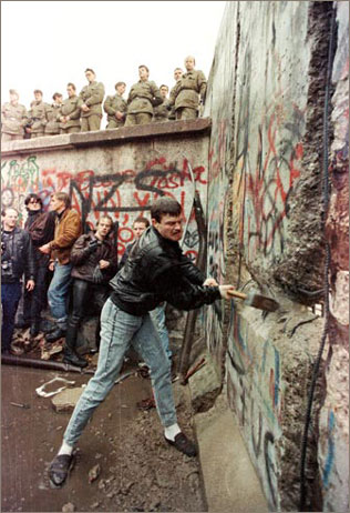 La chute du mur de Berlin 1989_m10