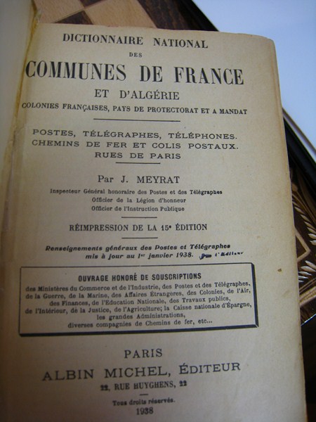 livres - Quels sont les livres les plus étonnants/remarquables de votre bibliothèque ? - Page 3 Img_8016