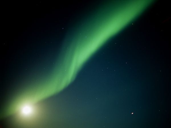 Đêm đông ở Churchill, Canada đẹp huyền ảo với cực quang  Greenc11
