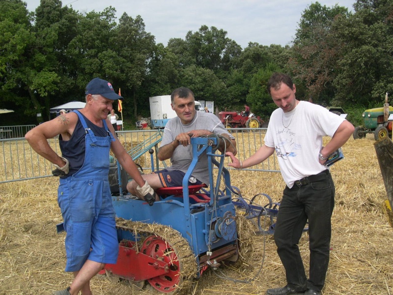 FETE DES MOISSONS A LA GARDE D'ADHEMAR 26 La_gar28