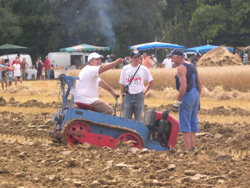 FETE DES MOISSONS A LA GARDE D'ADHEMAR 26 La_gar34
