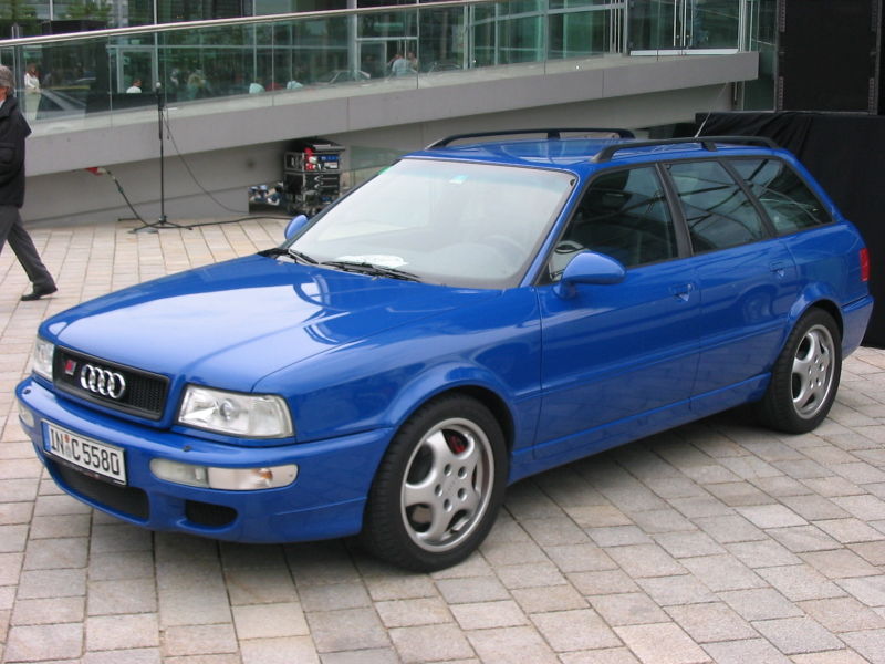 Audi R8 800px-10