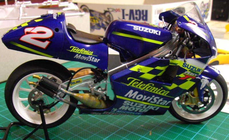 SUZUKI RGV 500 von Tamiya 1:12 - Seite 2 Pict0682