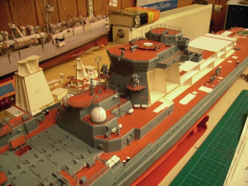 Russ.Atomraketenkreuzer Pjotr Welikij 1:200 Oriel, fertig gebaut von Millpet - Seite 10 Pict1276