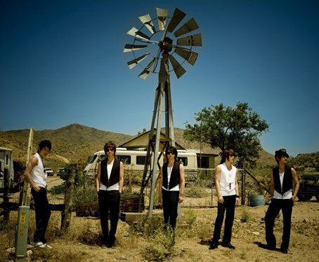 TVXQ to release new photo book + DVD 12129810