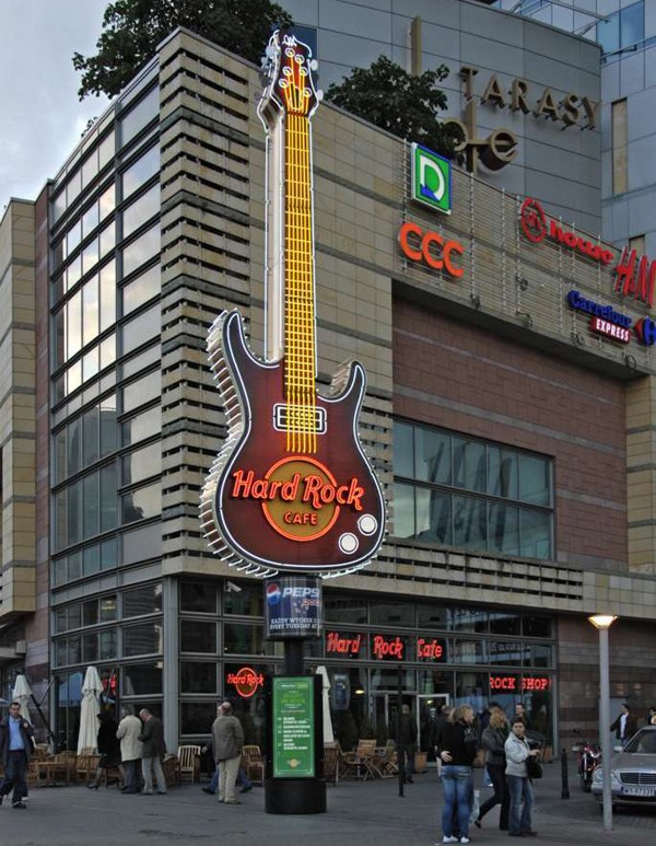 Enseignes "Hard Rock Cafe" dans le monde Guitar11