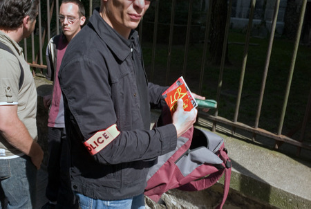 tracts, journaux et syndicats de gauche interdits en france Carnet10