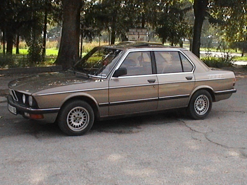 BMW 528I 1982. 28 Bmw_e211