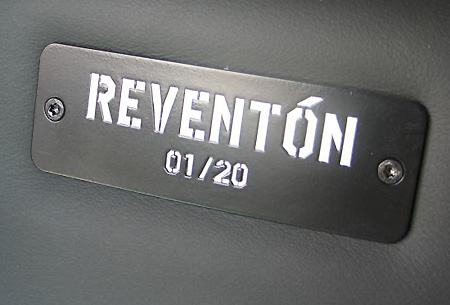 Lamborghini Reventón đầu tiên xuất xưởng Lam1010