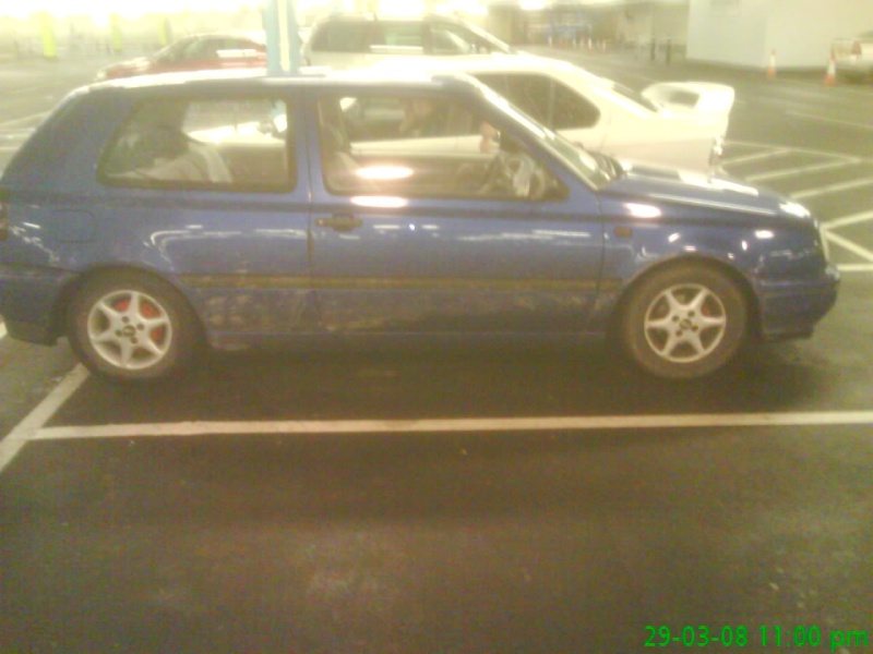 aarons mk3 golf Dsc00313