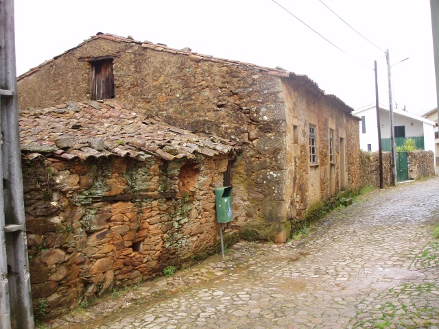 Casas velhas de Lavacolhos P4090021