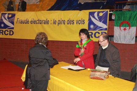 RCD: Quatrieme congrés (photos) - Page 5 322