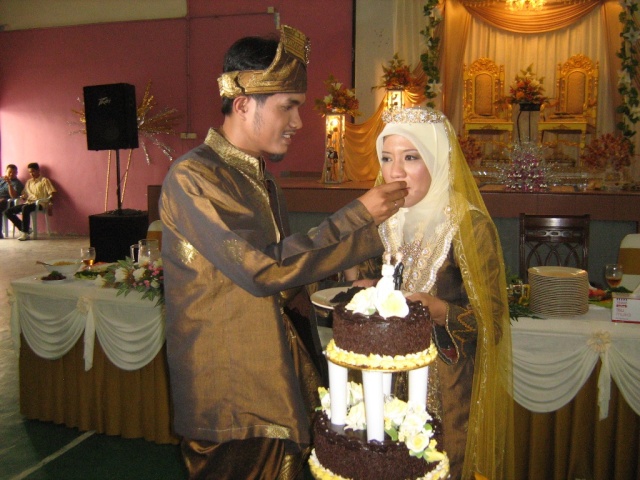 GAMBAR WEDDING YUS!!!! 7 Jun 2008 di Sg. Besi KL Img_6227