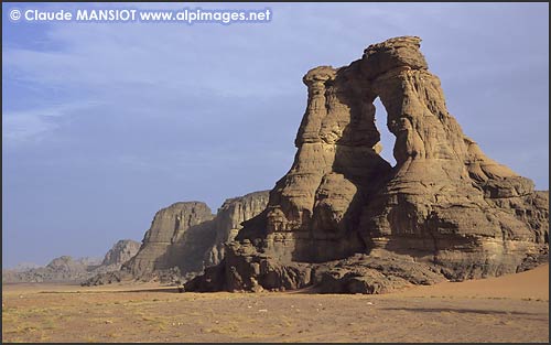 الجزائر من بين أجمل 10 بلدان في العالم من حيث جمال الطبيعة  20060213
