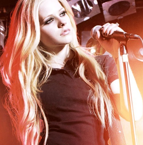    Avril Lavigne picture 32121210