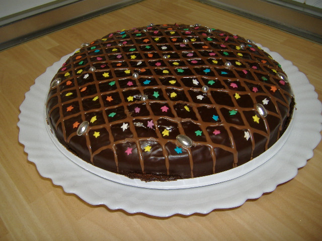 tarta chocolate con bombones ummmmmmmmmm 16kypl12