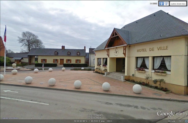 STREET VIEW : les cartes postales de Google Earth - Page 11 Mairie12