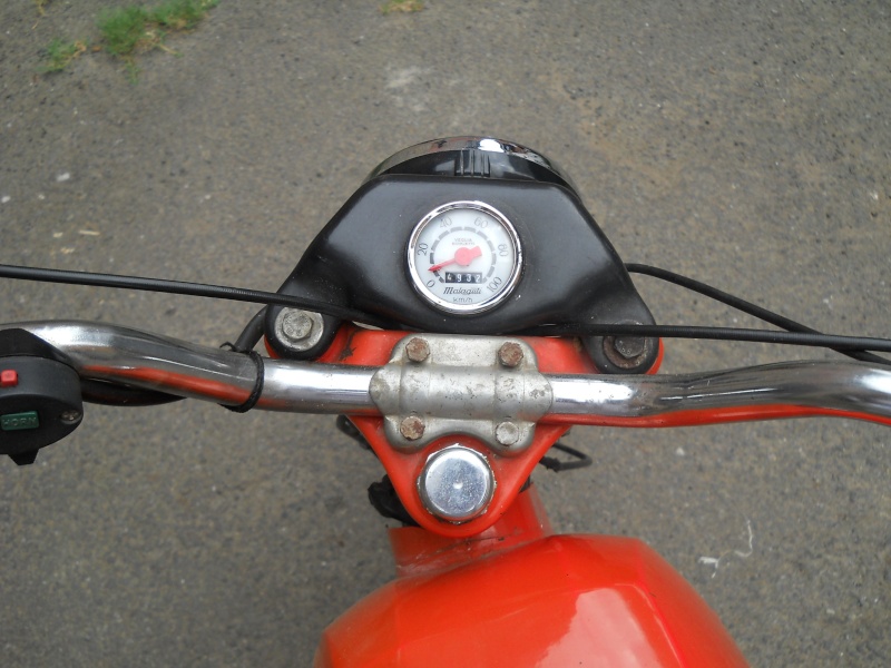 Et hop, une Malaguti Italienne mort de rire. Dscn0316