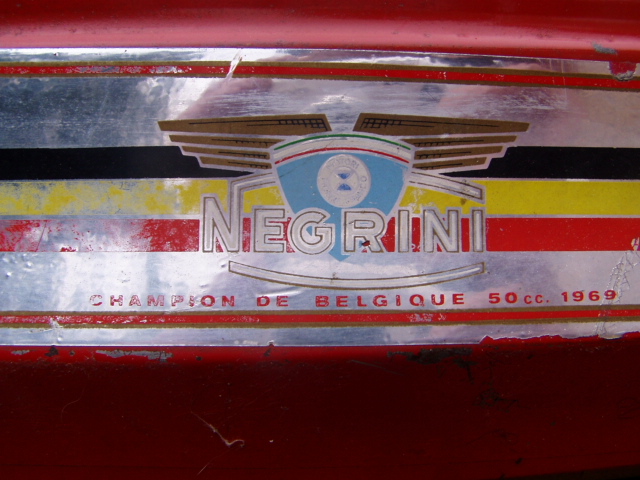 Et hop, une Négrini visiblement de 1969..... P1010176