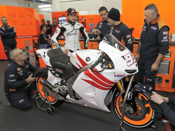 MotoGP - Saison 2013 - - Page 4 Marc_m10