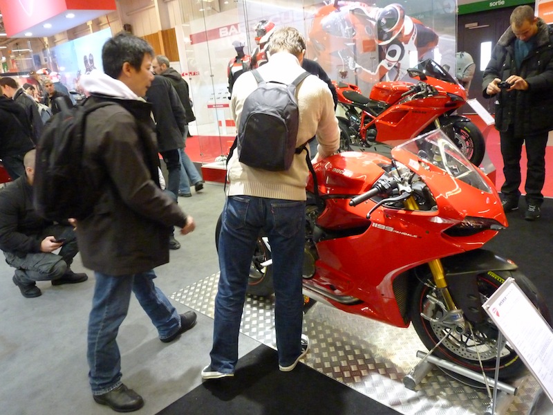 Salon de la Moto : Paris 2011... - Page 2 P1050514