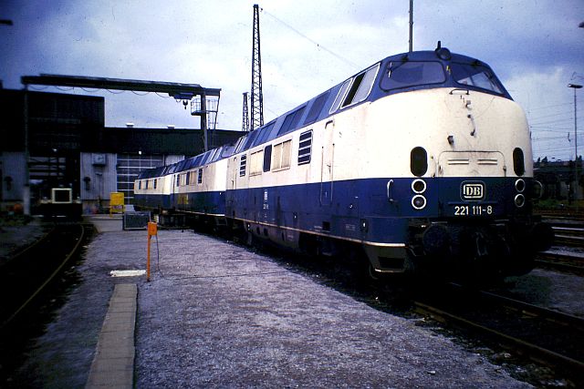 Baureihe 221 / V200.1 der DB 1131